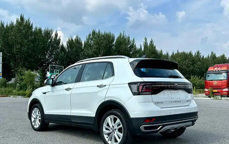 Volkswagen T-Cross I, 2022 год, 1 555 004 рублей, 5 фотография