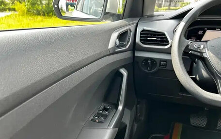 Volkswagen T-Cross I, 2022 год, 1 555 004 рублей, 12 фотография