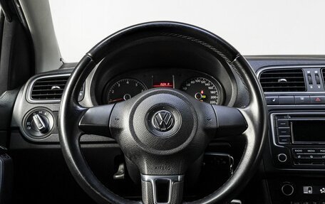 Volkswagen Polo VI (EU Market), 2014 год, 900 000 рублей, 18 фотография