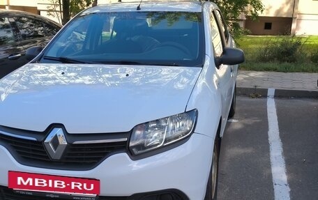 Renault Logan II, 2015 год, 520 000 рублей, 2 фотография