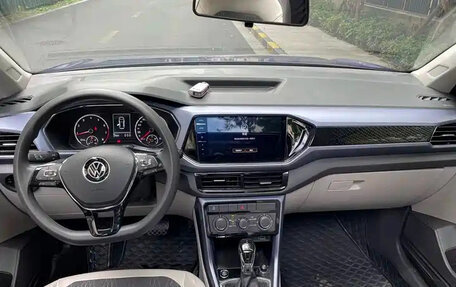 Volkswagen T-Cross I, 2022 год, 1 550 004 рублей, 13 фотография