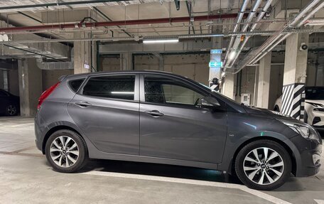 Hyundai Solaris II рестайлинг, 2016 год, 1 050 000 рублей, 3 фотография