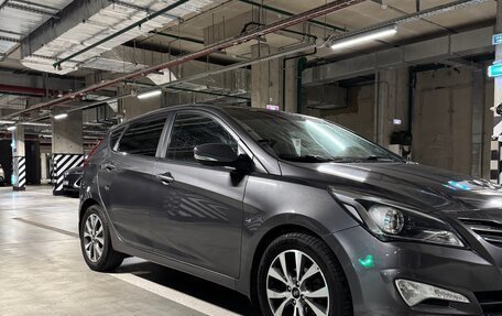 Hyundai Solaris II рестайлинг, 2016 год, 1 050 000 рублей, 4 фотография