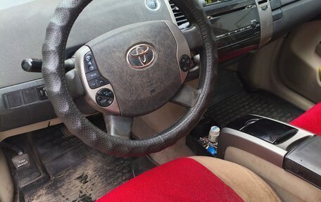 Toyota Prius, 2007 год, 560 000 рублей, 5 фотография