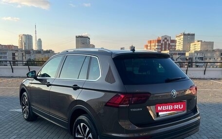 Volkswagen Tiguan II, 2019 год, 2 300 000 рублей, 7 фотография