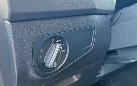 Volkswagen Tiguan II, 2019 год, 2 300 000 рублей, 18 фотография