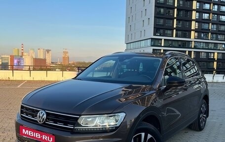 Volkswagen Tiguan II, 2019 год, 2 300 000 рублей, 9 фотография