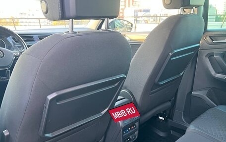 Volkswagen Tiguan II, 2019 год, 2 300 000 рублей, 13 фотография
