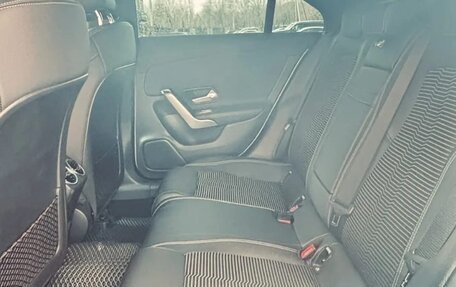 Mercedes-Benz CLA, 2022 год, 3 030 000 рублей, 28 фотография