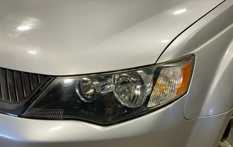 Mitsubishi Outlander III рестайлинг 3, 2007 год, 800 000 рублей, 9 фотография