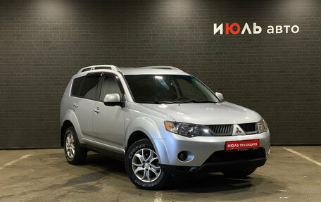 Mitsubishi Outlander III рестайлинг 3, 2007 год, 800 000 рублей, 3 фотография