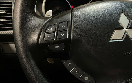 Mitsubishi Outlander III рестайлинг 3, 2007 год, 800 000 рублей, 17 фотография