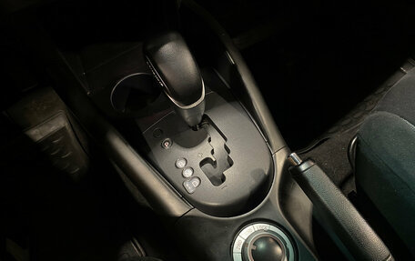 Mitsubishi Outlander III рестайлинг 3, 2007 год, 800 000 рублей, 14 фотография