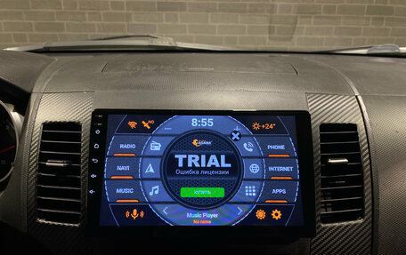 Mitsubishi Outlander III рестайлинг 3, 2007 год, 800 000 рублей, 12 фотография
