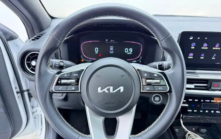 KIA K3, 2023 год, 1 700 000 рублей, 10 фотография