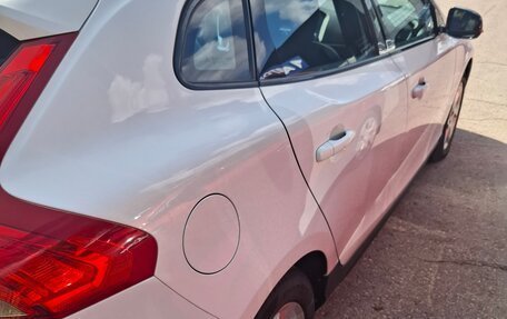 Volvo V40 II рестайлинг, 2013 год, 1 729 000 рублей, 3 фотография