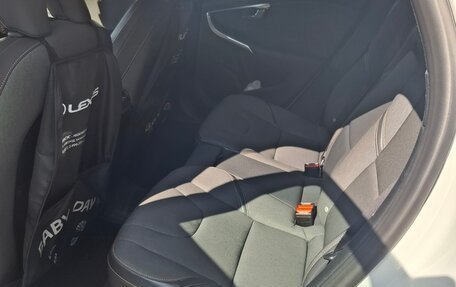 Volvo V40 II рестайлинг, 2013 год, 1 729 000 рублей, 9 фотография
