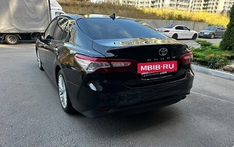 Toyota Camry, 2018 год, 2 935 000 рублей, 10 фотография