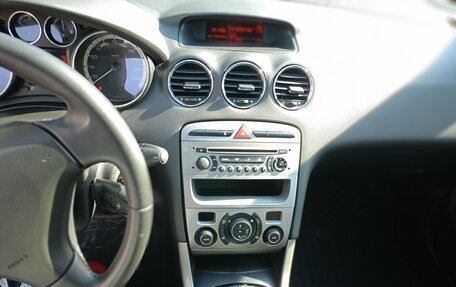 Peugeot 308 II, 2011 год, 390 000 рублей, 10 фотография