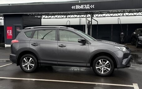 Toyota RAV4, 2016 год, 2 320 000 рублей, 5 фотография