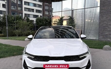 KIA K5, 2022 год, 3 300 000 рублей, 23 фотография