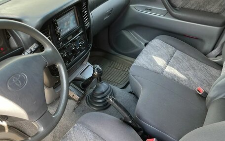 Toyota Land Cruiser 100 рестайлинг 2, 2000 год, 1 550 000 рублей, 9 фотография