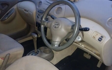Toyota Platz, 2002 год, 340 000 рублей, 7 фотография