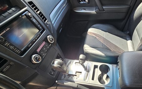 Mitsubishi Pajero IV, 2014 год, 2 230 000 рублей, 12 фотография