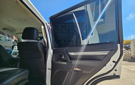Mitsubishi Pajero IV, 2014 год, 2 230 000 рублей, 19 фотография