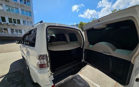Mitsubishi Pajero IV, 2014 год, 2 230 000 рублей, 23 фотография