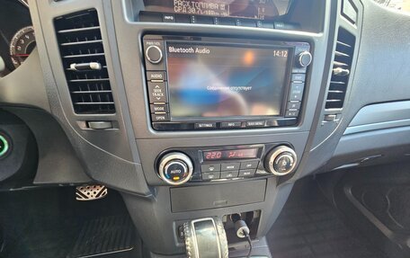 Mitsubishi Pajero IV, 2014 год, 2 230 000 рублей, 21 фотография