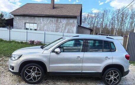 Volkswagen Tiguan I, 2012 год, 999 999 рублей, 2 фотография