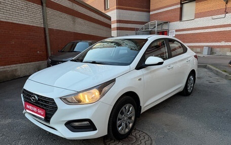 Hyundai Solaris II рестайлинг, 2019 год, 1 400 000 рублей, 1 фотография