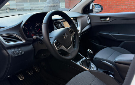 Hyundai Solaris II рестайлинг, 2019 год, 1 400 000 рублей, 13 фотография
