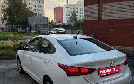 Hyundai Solaris II рестайлинг, 2019 год, 1 400 000 рублей, 4 фотография