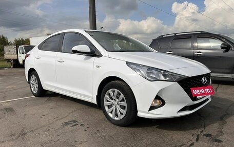 Hyundai Solaris II рестайлинг, 2022 год, 1 285 000 рублей, 3 фотография