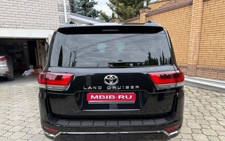 Toyota Land Cruiser, 2023 год, 12 000 000 рублей, 5 фотография