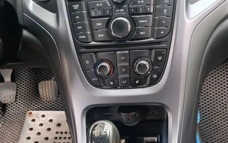 Opel Astra J, 2013 год, 725 000 рублей, 12 фотография