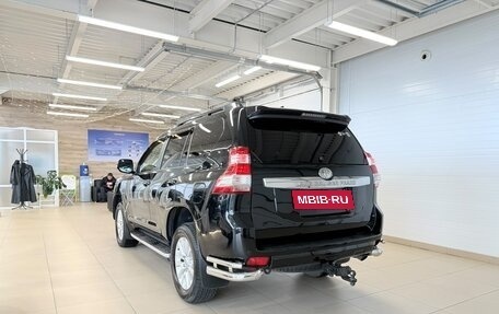 Toyota Land Cruiser Prado 150 рестайлинг 2, 2017 год, 4 999 900 рублей, 4 фотография