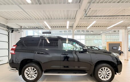 Toyota Land Cruiser Prado 150 рестайлинг 2, 2017 год, 4 999 900 рублей, 7 фотография