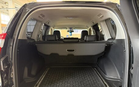 Toyota Land Cruiser Prado 150 рестайлинг 2, 2017 год, 4 999 900 рублей, 20 фотография