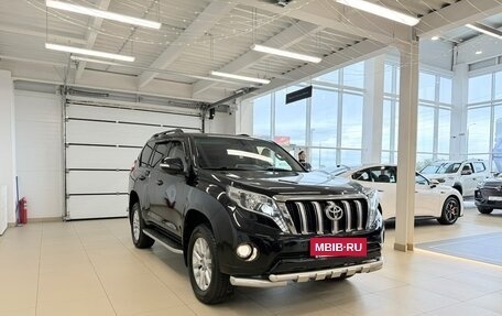 Toyota Land Cruiser Prado 150 рестайлинг 2, 2017 год, 4 999 900 рублей, 8 фотография