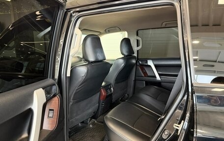 Toyota Land Cruiser Prado 150 рестайлинг 2, 2017 год, 4 999 900 рублей, 18 фотография