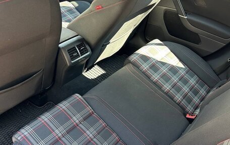 Volkswagen Golf GTI VII, 2019 год, 2 500 000 рублей, 5 фотография