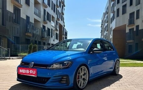 Volkswagen Golf GTI VII, 2019 год, 2 500 000 рублей, 3 фотография