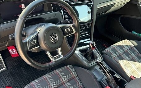Volkswagen Golf GTI VII, 2019 год, 2 500 000 рублей, 7 фотография