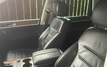 Volkswagen Touareg III, 2013 год, 1 800 000 рублей, 8 фотография