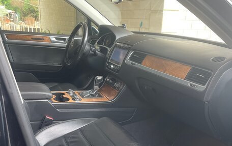 Volkswagen Touareg III, 2013 год, 1 800 000 рублей, 13 фотография