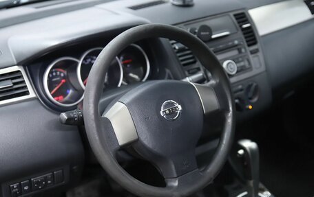 Nissan Tiida, 2010 год, 690 000 рублей, 11 фотография
