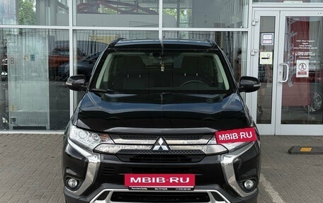 Mitsubishi Outlander III рестайлинг 3, 2021 год, 2 039 000 рублей, 3 фотография